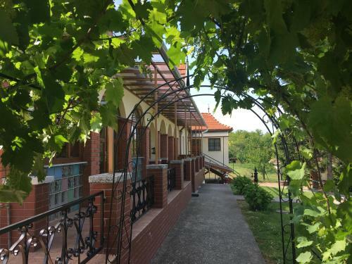 Hostal Villa Teleki