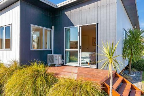 Tranquil Tauhara - Taupo Central Holiday Home