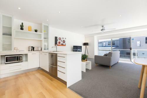 Apartamento Sunny And Spacious - Moments From The Beach And Downtown