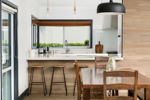 Seaside Beach Retreat - Outdoor Living