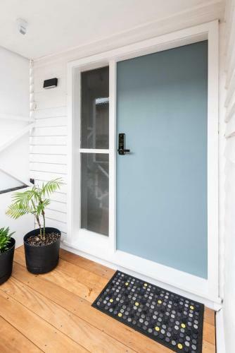 Apartamento Awesome Beach House On Oceanview Road