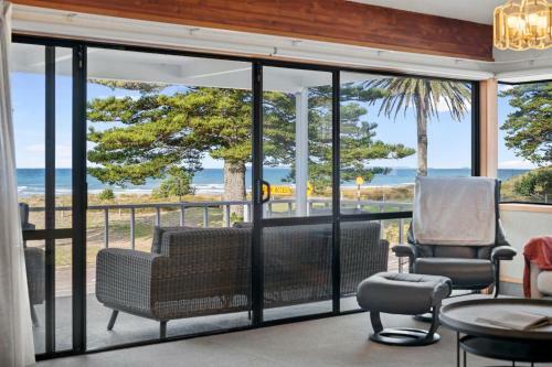 The Waves - Mt Maunganui Holiday Apartment