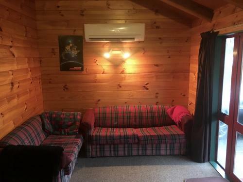 Alpine Cabin - Ohakune Holiday Home