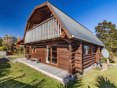 Cosy Warm Log Cabin - Ohakune Holiday Home