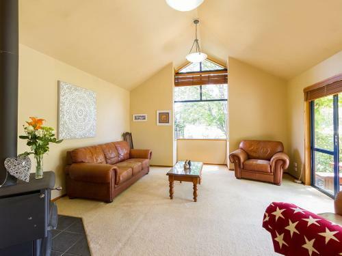 Aurum Retreat - Cromwell Holiday Home