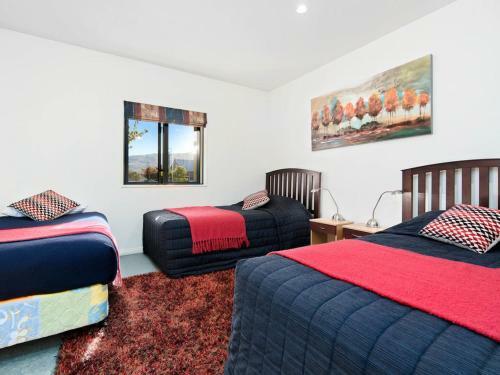 Kawarau Bay View - Cromwell Holiday Home