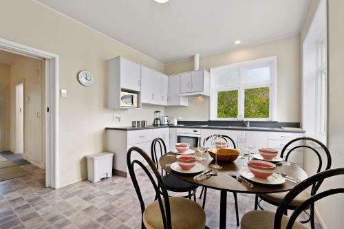 Kawarau Bach Views - Cromwell Holiday Home