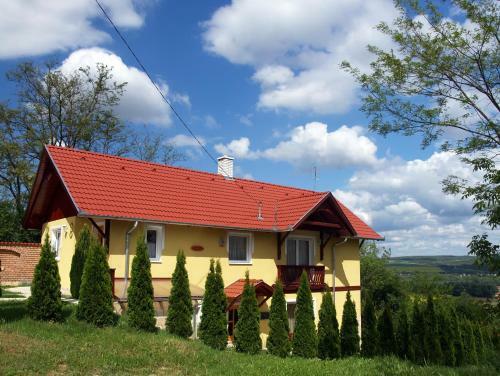 Apartamento Di�fa Vend�gh�z