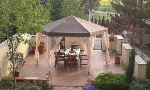 Janus Apartman