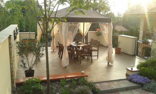 Janus Apartman