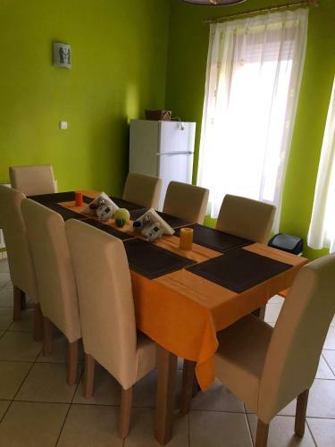 Krist�ly Apartmanh�z