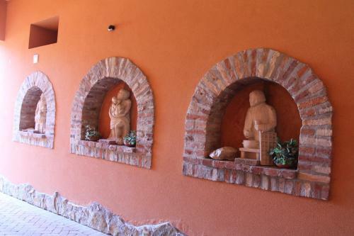 Rozmann Family Panzi� & Apartmanhaz