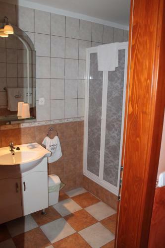 Rozmann Family Panzi� & Apartmanhaz