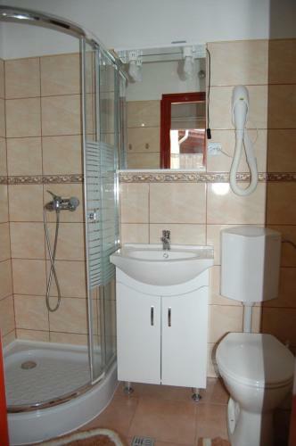 Hostal Z�ch Kl�ra Utcai Apartman