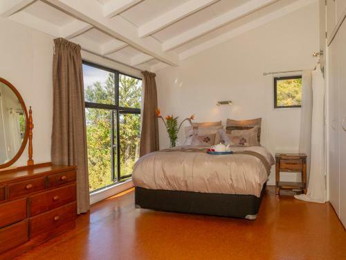 Hahei Hideaway - Hahei Holiday Home