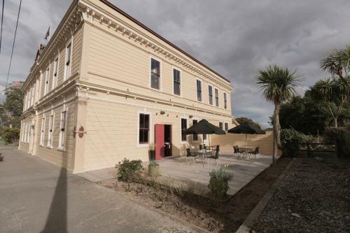 The Royal Hotel Featherston - Boutique Hotel