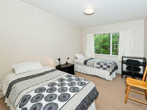Matarangi Beachfront House - Matarangi Holiday Home