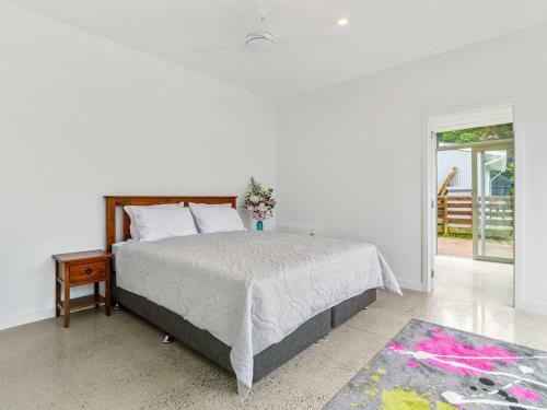 Mana Sarovar - Designer Lake Tarawera Holiday Home