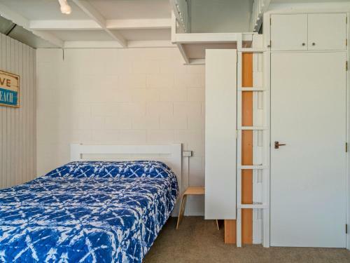 Captains Bach @ Cooks - Upstairs Holiday Unit