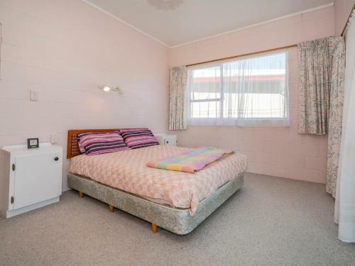 Cosy At Cooks - Cooks Beach Downstairs Holiday Unit