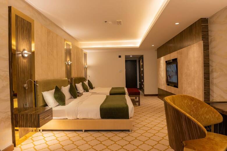 Royal Crown Hotel