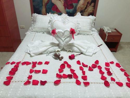 Jultom Inn Hotel & Suites