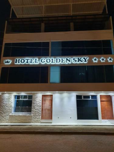 Hotel Golden Sky