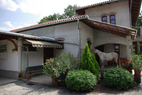 Hostal Szerval Horse Riding Holidays