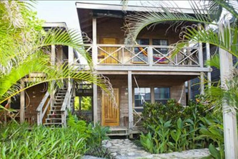 Hotel Las Rocas Resort And Dive Center