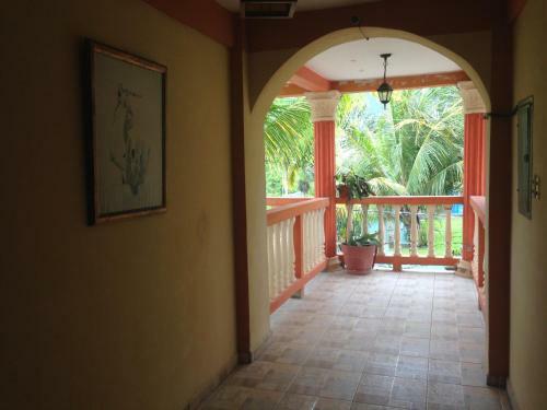 Hotel La Delphina Bed And Breakfast Bar And Grill