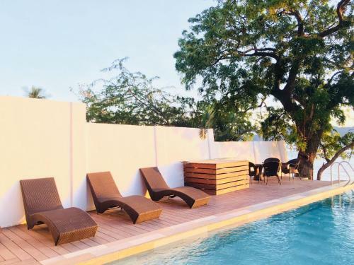 Hotel Altamare Dive And Leisure Resort Anilao