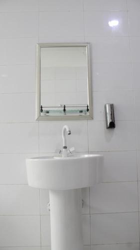 Hotel Comfort Inn (R)
