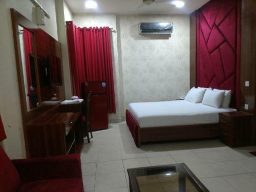 Hotel Comfort Inn (R)