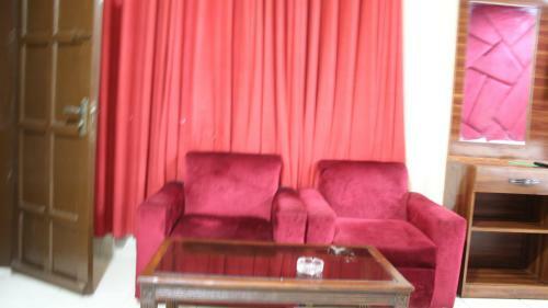 Hotel Comfort Inn (R)