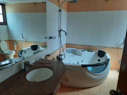Hostal Royal Motel Executive
