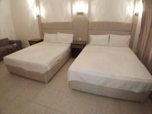 Hostal Royal Hayat - Single Room