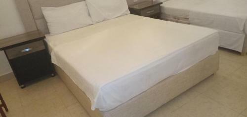 Hostal Royal Hayat - Single Room