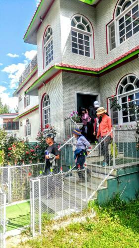 Hotel Dewanekhas Skardu