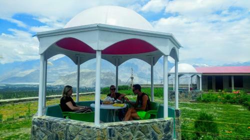 Hotel Mountain Lodge Skardu