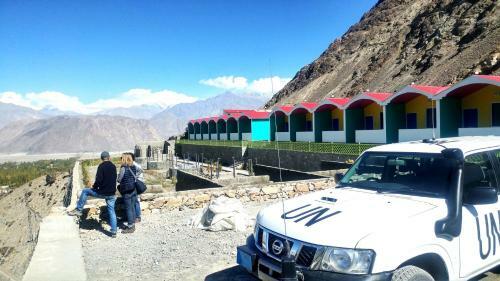 Hotel Mountain Lodge Skardu