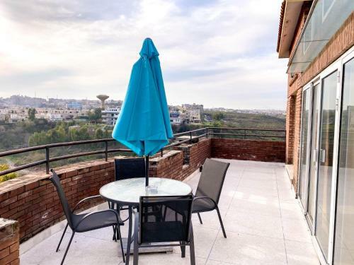 Woodpecker Service Apartment