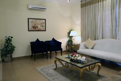 Hostal Butterfly Guest House Phase 7 Bahria Town