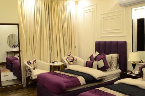 Belmorris Hotels & Resorts