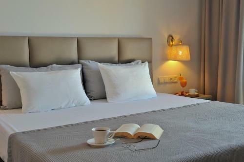 Possidi Holidays Resort & Suite Hotel