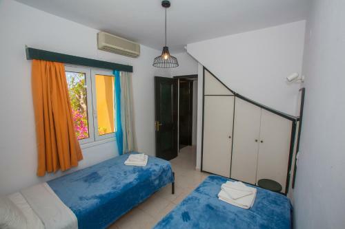 Sandy Beach Villas And Apartments