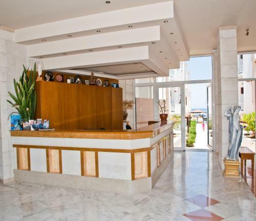 Ekavi Hotel