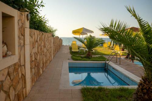 Ekavi Hotel