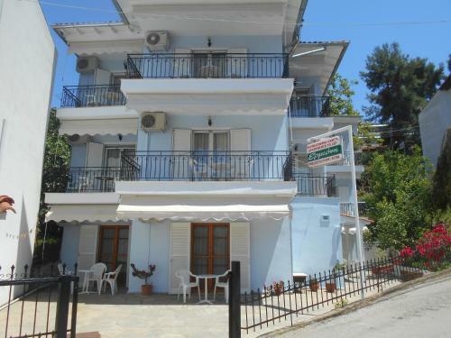 Ermioni Apartments