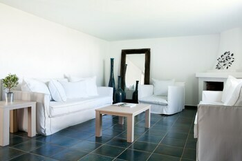 Minos Beach Art Hotel