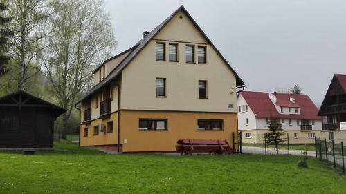 Bed & Breakfast Willa Salamandra U St�p Jaworzyny